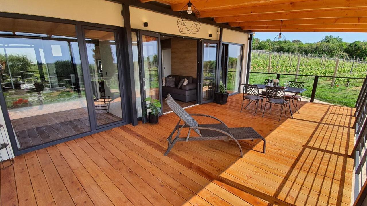 רוביני Collis Winery - Family & Friends - Mobilhome מראה חיצוני תמונה